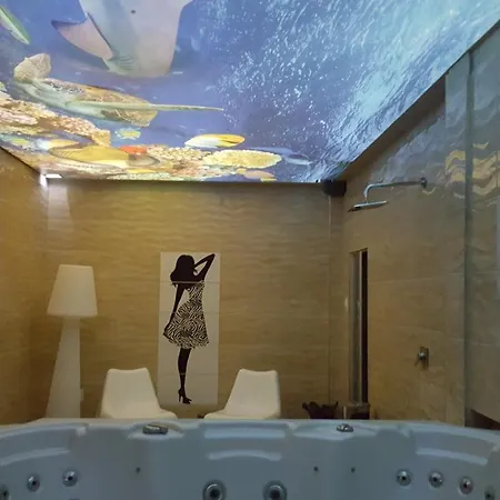 Eden Premium Sauna, Jacuzzi