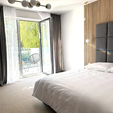 Eden Premium Lodge *