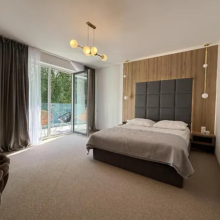 롯지 Eden Premium Sauna, Jacuzzi *