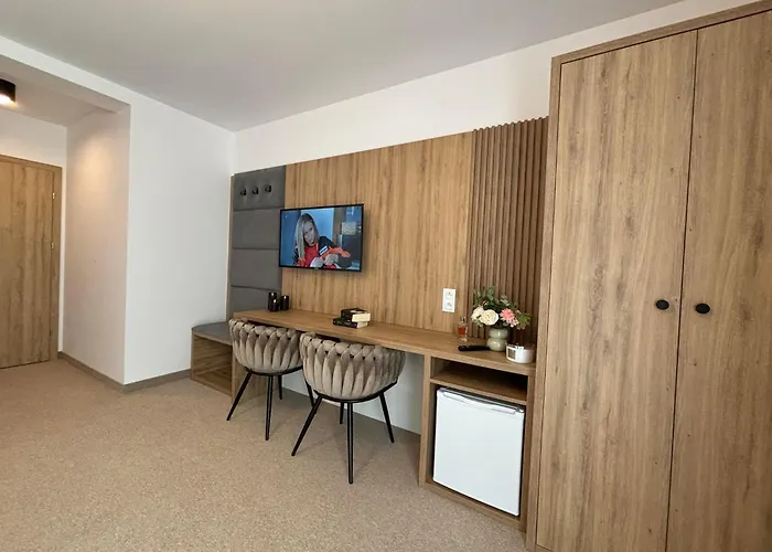 Eden Premium Sauna, Jacuzzi